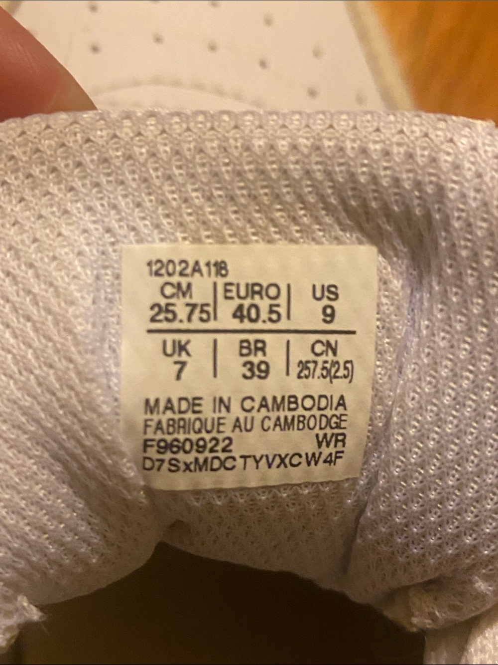 ASICS Japan S Size 9 Women’s Sneakers Aritzia White/Saje EUC - Picture 5 of 15